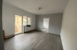 Apartament 2 camere semidecomandat, 38 mp, zona Cedonia 