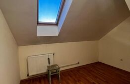 Apartament 3 camere, la mansarda, super pret