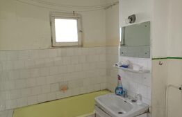 Apartament 3 camere, parter, 63 mp, zona Strand