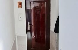 Garsoniera decomandata, 32 mp utili, etaj 5 cu lift, zona Stefan cel Mare