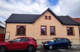 Casa 3 camere, 140mp, Lupeni