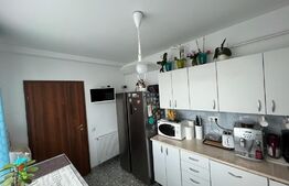Apartament 3 camere, decomandat, 57mp