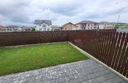 Casa tip duplex, 5 camere, 120 mp utili, 250 mp teren, Cristian