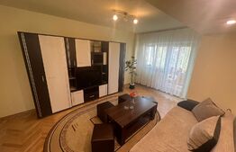 Apartament 3 camere decomandat, Strand