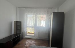 Apartament 3 camere decomandat, Strand