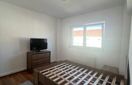 Apartament 3 camere decomandat, Strand