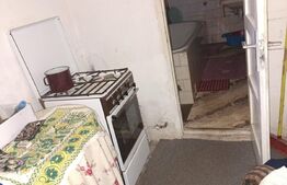 Casa 120mp, curte 504mp , garaj, pivnita,pod.