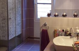 Casa cu 4 camere, 230mp, zona Saliste 