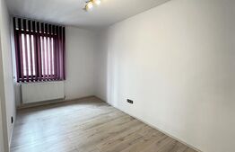 Apartament 3 camere, 95 mp, decomandat,2 bai, zona Centrala