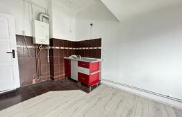 Apartament 3 camere, 95 mp, decomandat,2 bai, zona Centrala