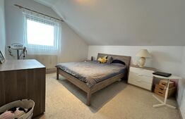 Apartament de 3 camere,  80 mp, terasa, Calea Poplacii