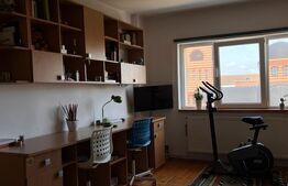 Apartament de 3 camere, 71 mp, balcon, Strand