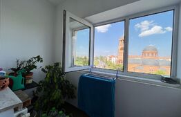 Apartament de 3 camere, 71 mp, balcon, Strand