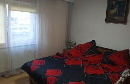 Apartament 4 camere, 93 mp, balcon, zona Central