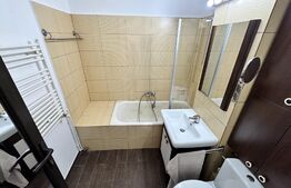 Apartament 3 camere, 64mp, decomandat, zona Strand