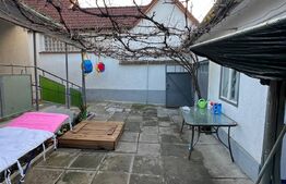 Casa, 83 mp, teren, 364 mp, cartierul Piata Cluj