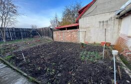 Casa, 83 mp, teren, 364 mp, cartierul Piata Cluj