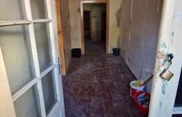 Apartament 3 camere, 77 mp, decomandat, zona Centrala