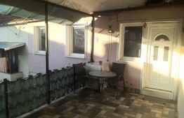 Apartament la casa, 61 mp utili, zona centrala