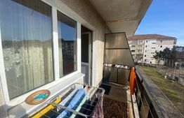 Apartament 3 camere, 65mp, decomandat, cartier Strand