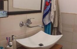 Casa compartimentata ca 2 apartamente, zona Centru