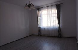 Apartament la casa, 2 cam, semidecomandat, pivnita, zona Lazaret
