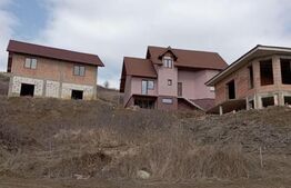 Vila 9 camere, 200 mp, Sura Mare