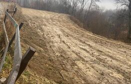 Teren de 2000 mp în Valea Morii, lângă râu