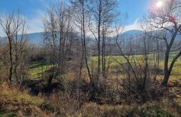 Teren de 2000 mp în Valea Morii, lângă râu