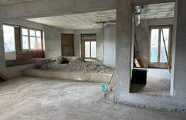 Casa S+P+M 450mp utili, 3 bai, 6 dormitoare, 509 suprafata totala.