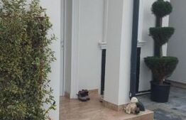 CASA MODERNA DE VANZARE