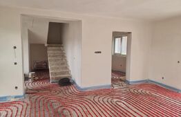 Duplex spațios în centrul Cisnădiei cu priveliște superbă.