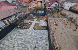 Casă singur în curte, 260 mp utili, în Turnișor