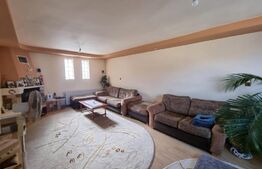 Casă în zonă linistită cu spațiu comercial la parter, aproape de mall!