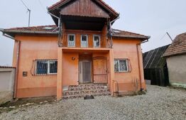 Casă individuala, teren de 573 mp, în Cristian!