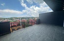 Casă înșiruită 130 mp utili, curte libera 87 mp, Șura Mare