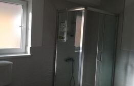 Casa 8 camere, 320 mp, parcare, zona Calea Poplacii