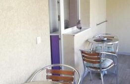 Casa 8 camere, 320 mp, parcare, zona Calea Poplacii