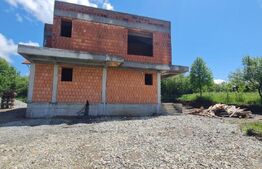 Casă independentă energetic, la cheie, la doar 10 minute de Sibiu