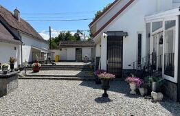 Casa de 430 mp, teren 1200 mp, terasa, Porumbacu de sus