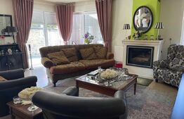 Casa de 430 mp, teren 1200 mp, terasa, Porumbacu de sus