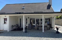 Casa de 430 mp, teren 1200 mp, terasa, Porumbacu de sus