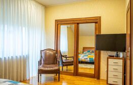 Casa deosebita, 3000 mp de teren, Calea Plopacii