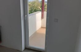 Apartament 6 camere, 180mp, balcon, zona Cisnădie 