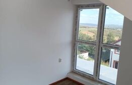 Apartament 6 camere, 180mp, balcon, zona Cisnădie 