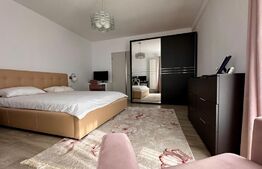 Apartament 3 camere, semidecomandat, etaj intermediar, zona Doamna Stanca