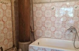 Casa SINGUR in curte in Sibiu, zona LAZARET