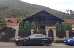 Casa cu 4 camere, 230mp, balcon, zona Saliste 