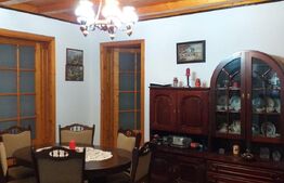 Casa cu 4 camere, 230mp, balcon, zona Saliste 