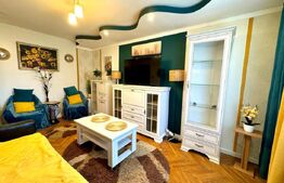 Apartament, 3 camere, decomandat, zona Vasile Aaron 